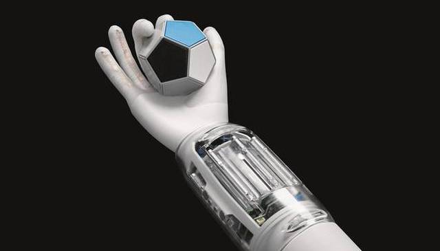 Pneumatic Robots Meet Artificial Intelligence