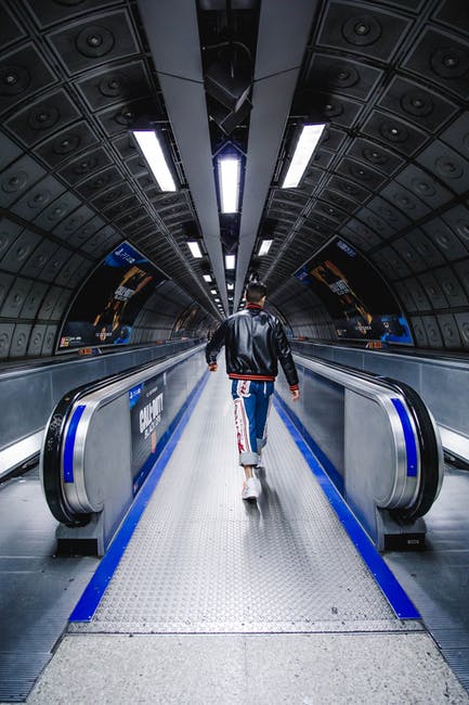 Londoners the most gloomy selfie-takers of all six major cities