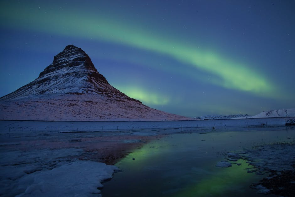 Lakes under Antarctica desert may support life, so maybe life on Mars