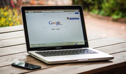 Hur man lägger till en sida i Google Dokument