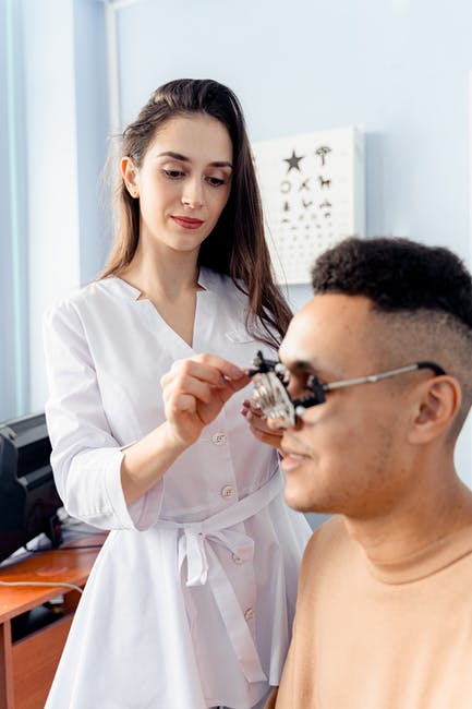 Vad är fiberoptiktekniker?  – Definition, funktioner och mer